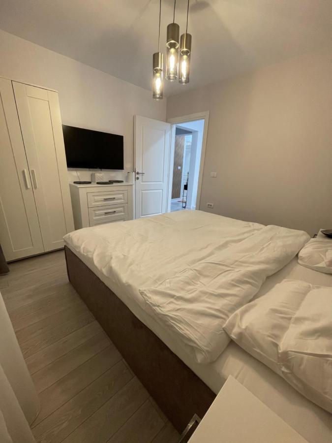 Oxana Apartments - 3 Camere - Timisoara Exterior photo